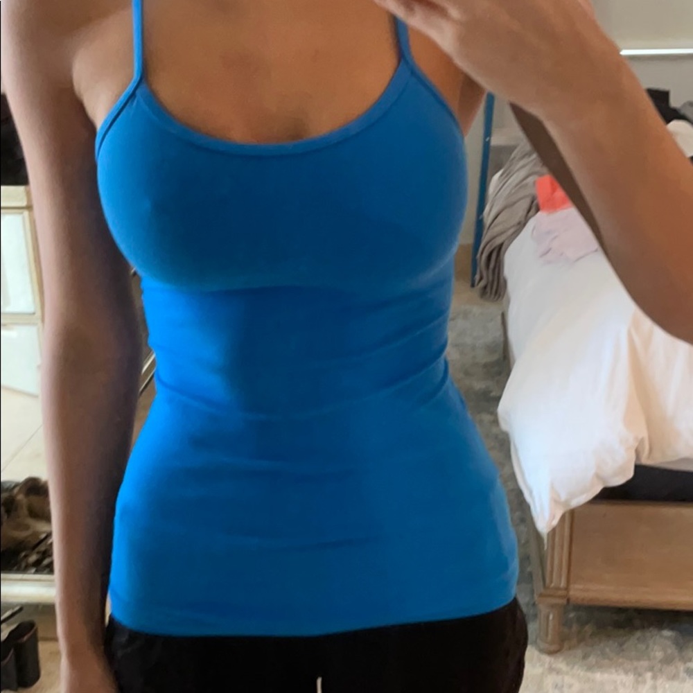 Lululemon blue top